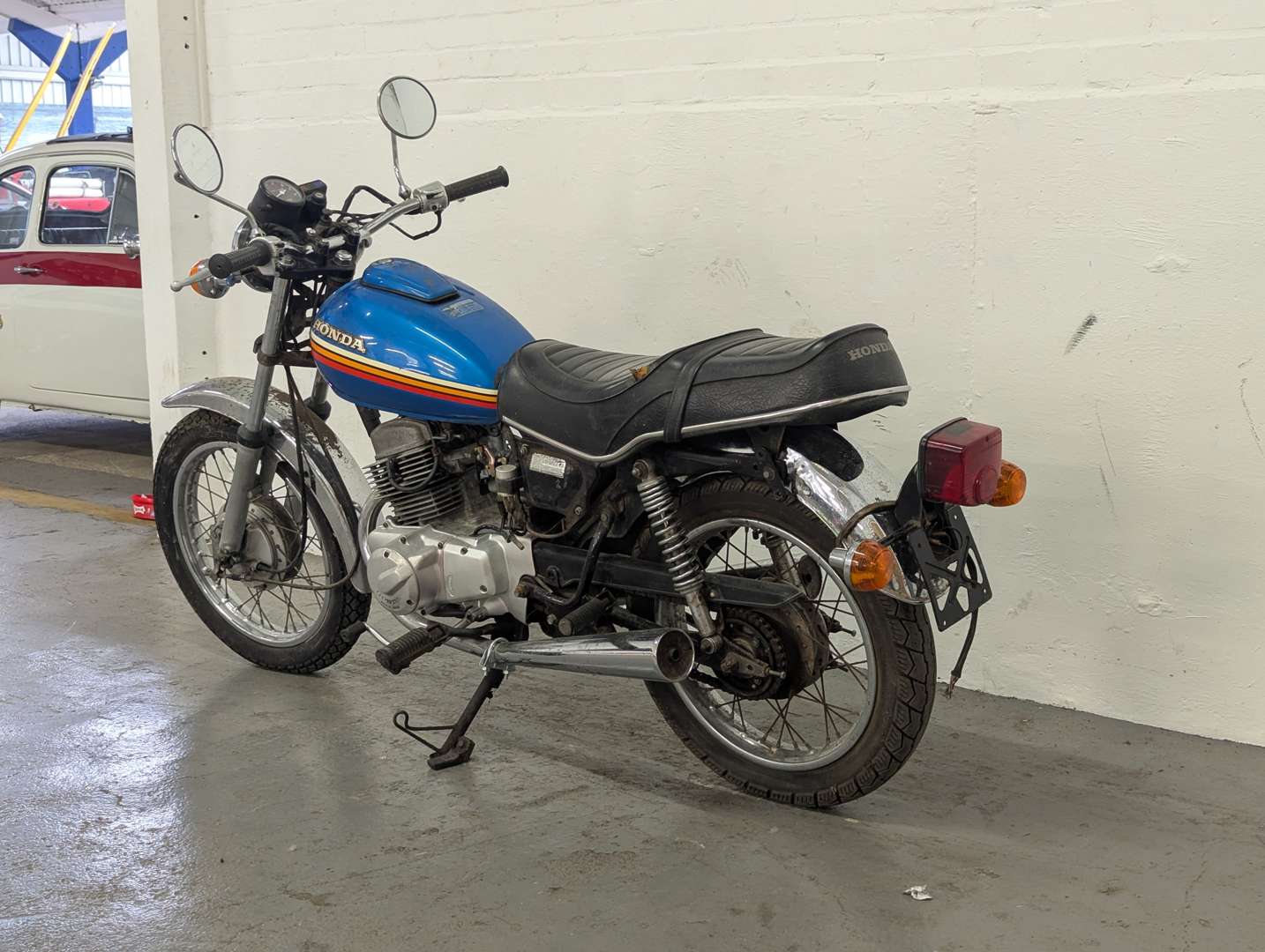 <p>1981 HONDA CM200T</p>