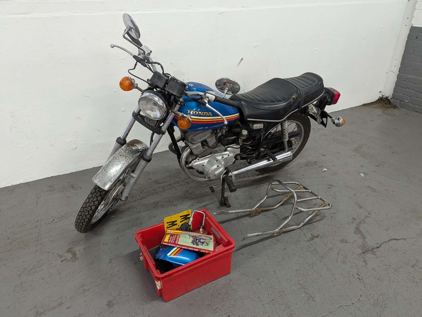 <p>1981 HONDA CM200T</p>