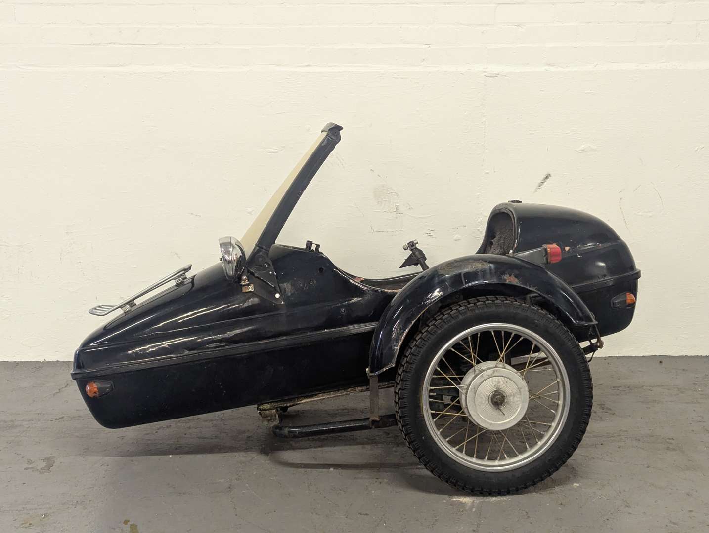 <p>MOTORCYCLE SIDECAR</p>