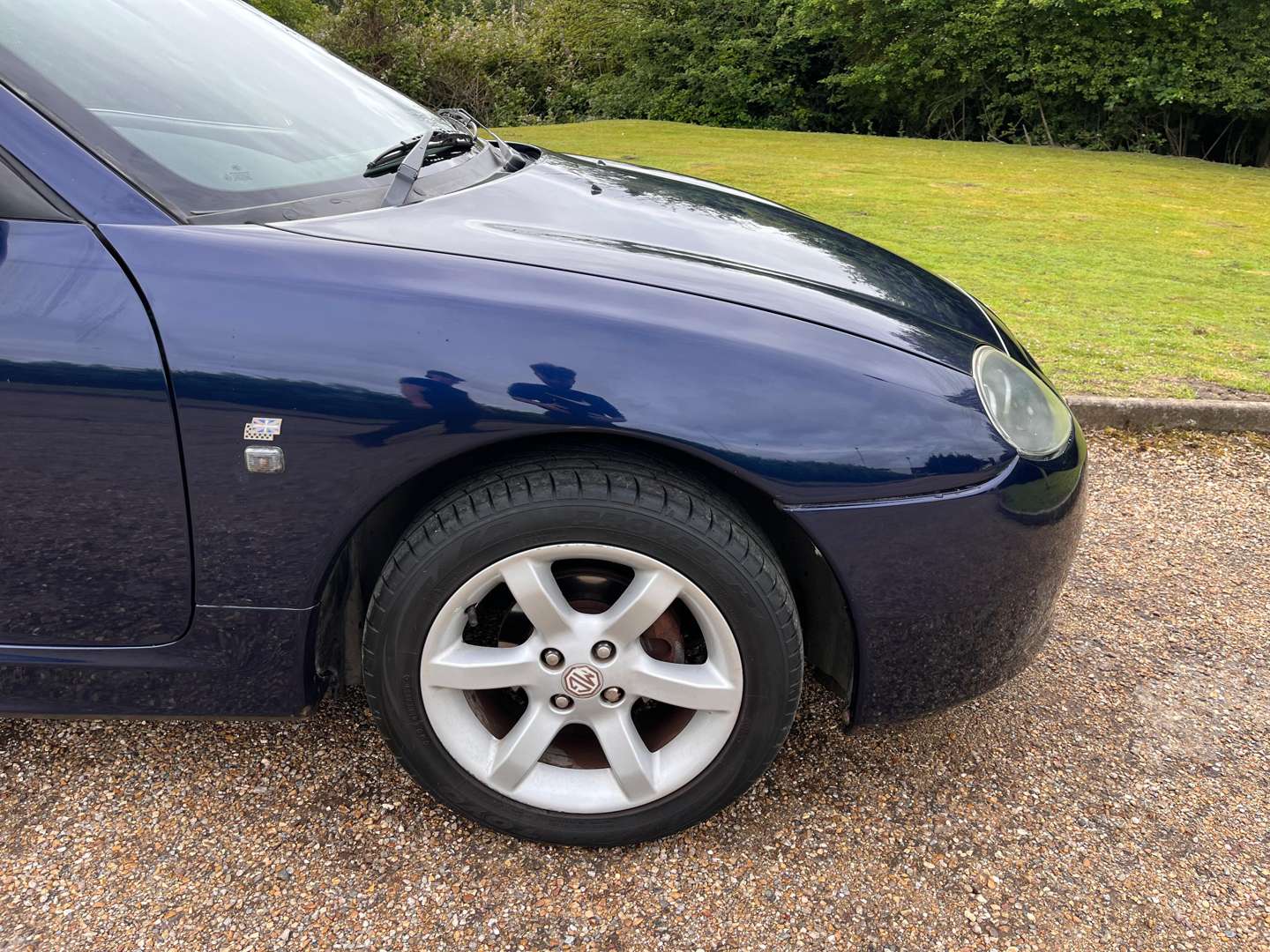 <p>2004 MG TF</p>