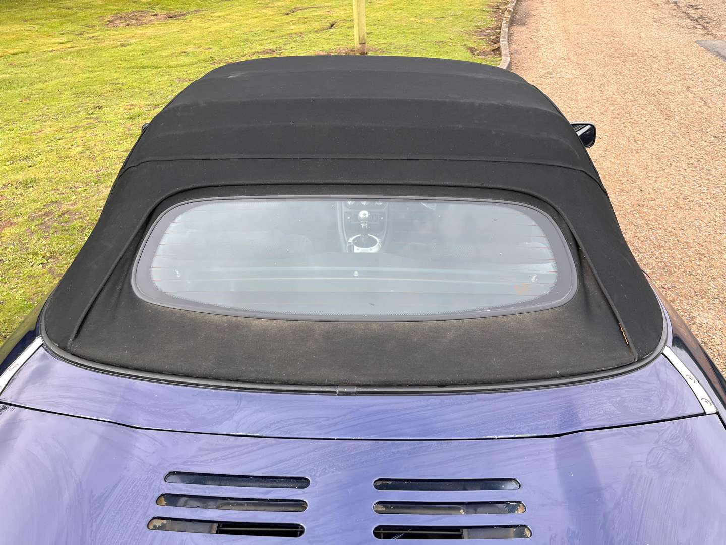 <p>2004 MG TF</p>