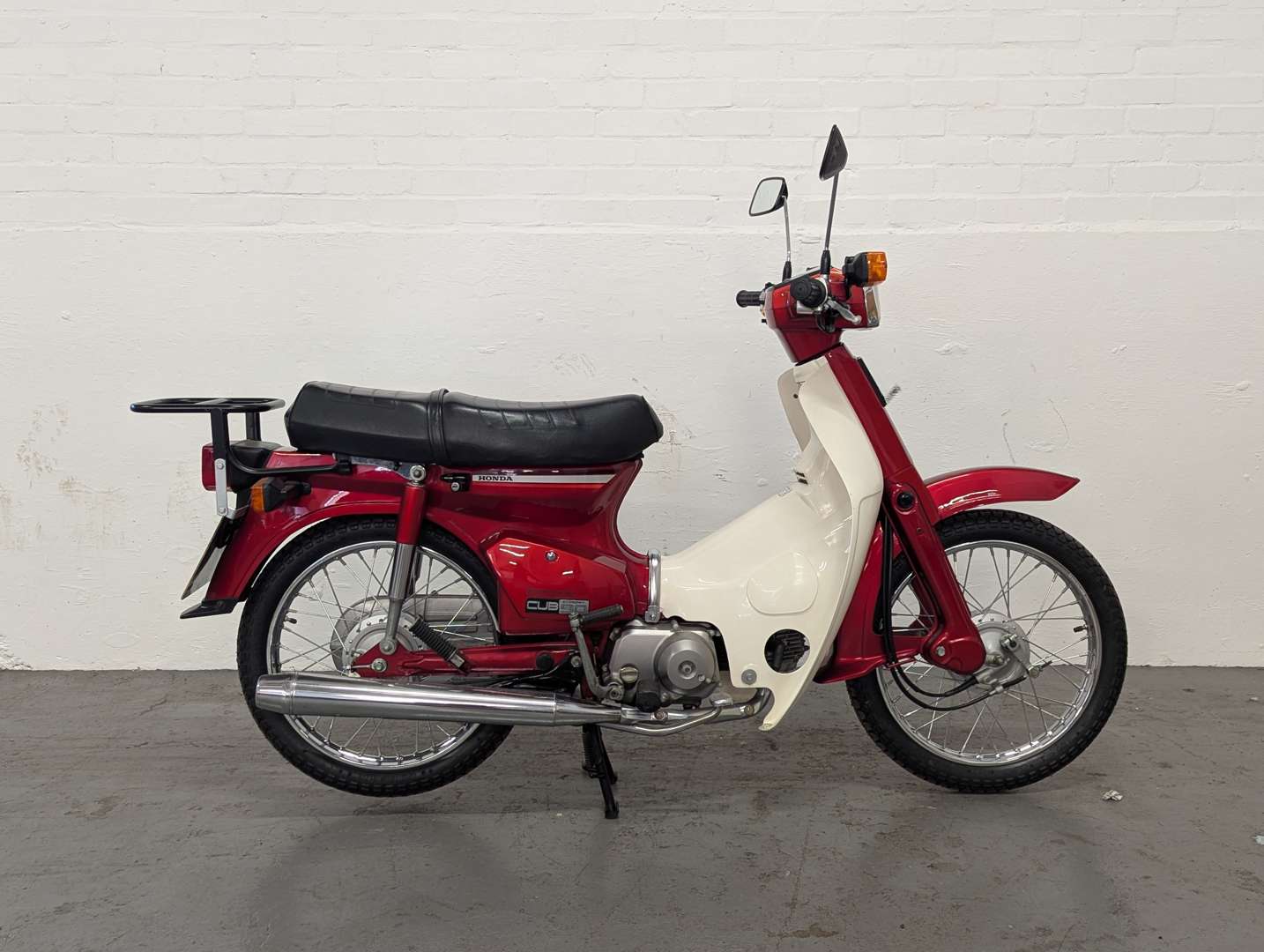 <p>1997 HONDA C90M</p>