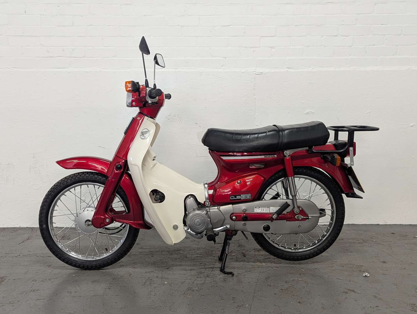<p>1997 HONDA C90M</p>