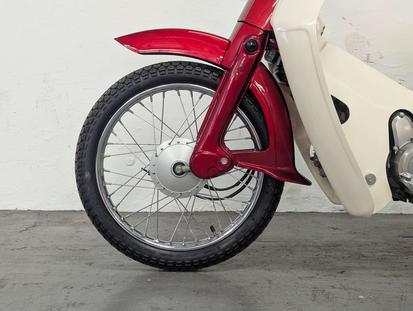<p>1997 HONDA C90M</p>