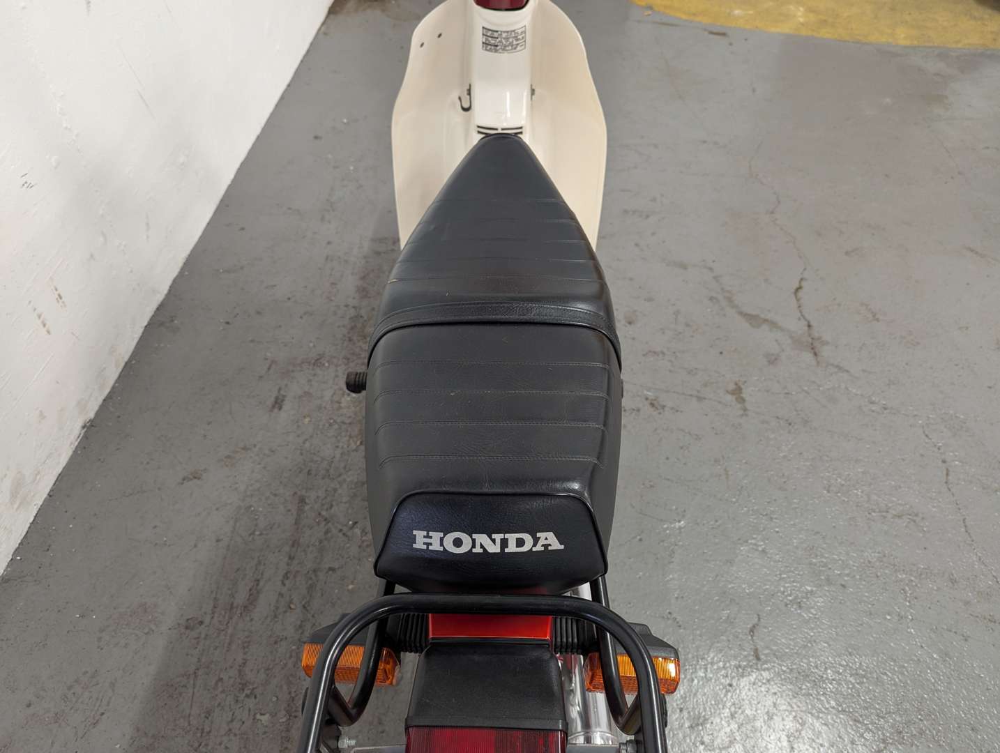 <p>1997 HONDA C90M</p>