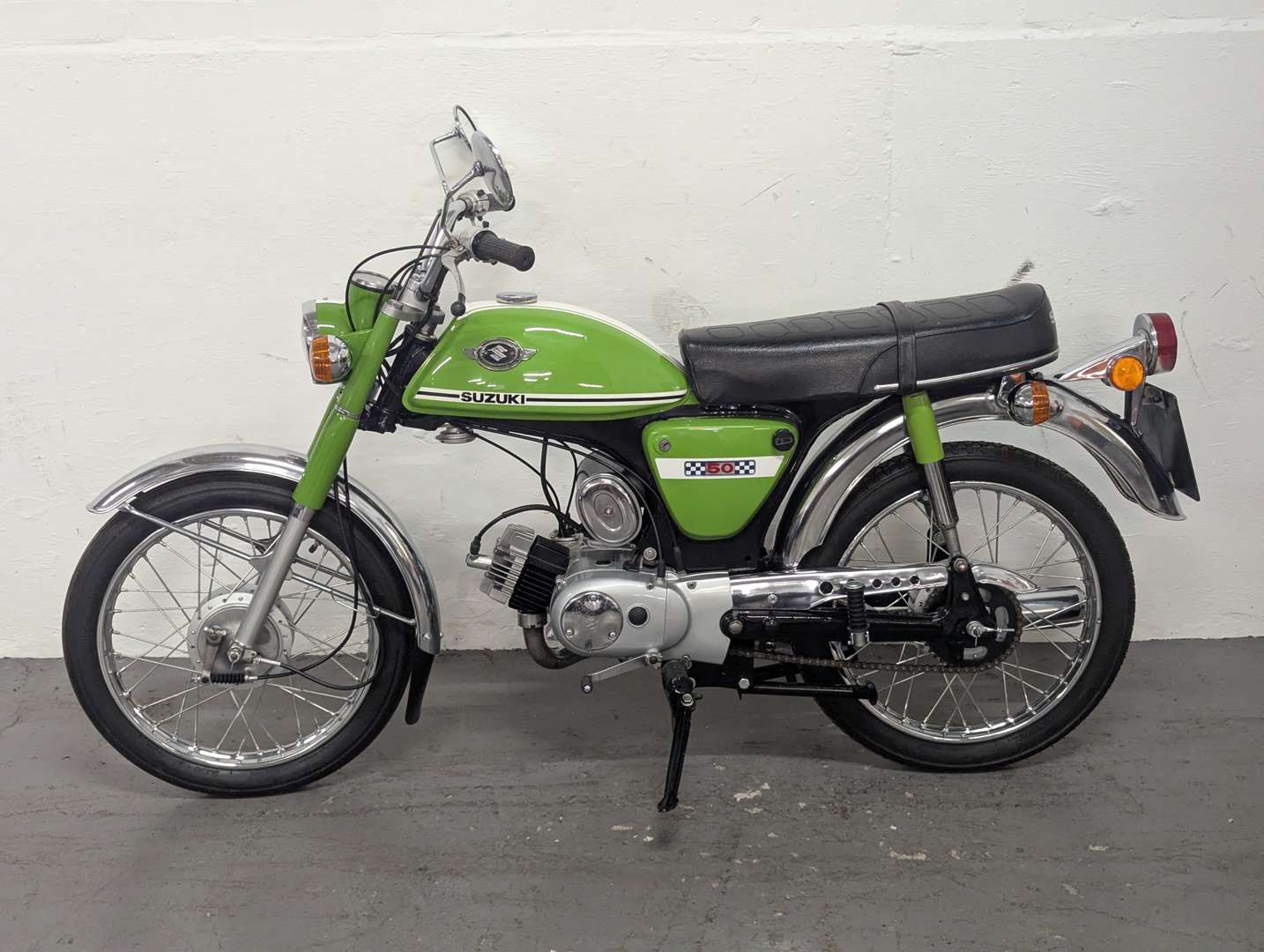 <p>1973 SUZUKI AP50</p>