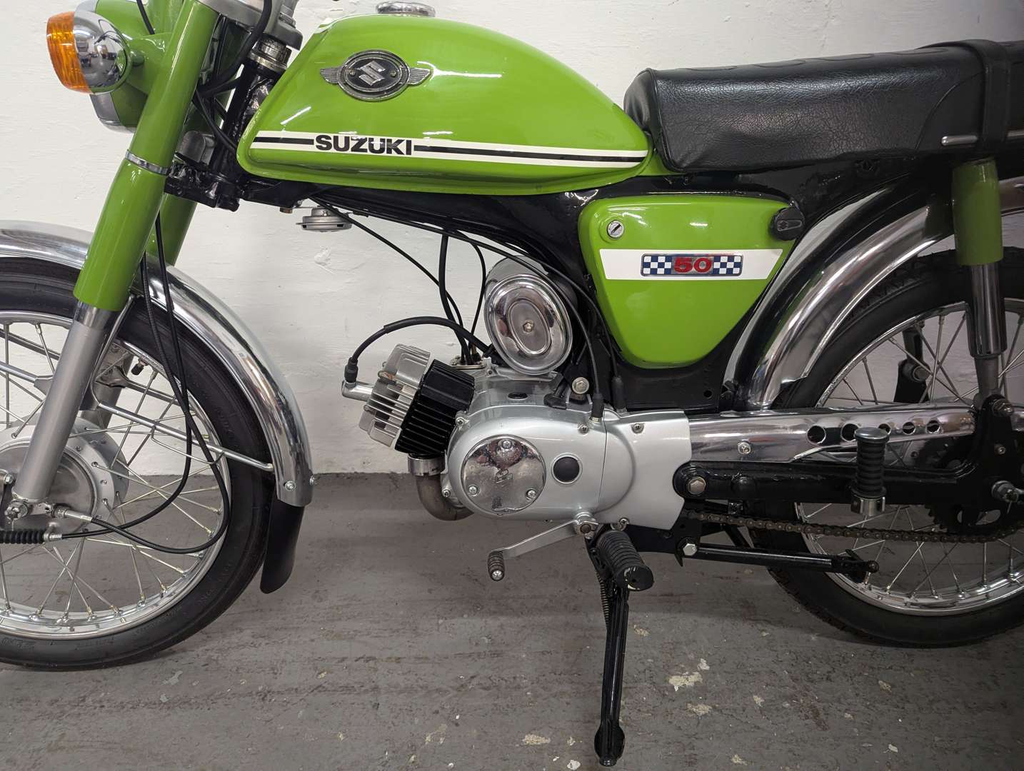 <p>1973 SUZUKI AP50</p>