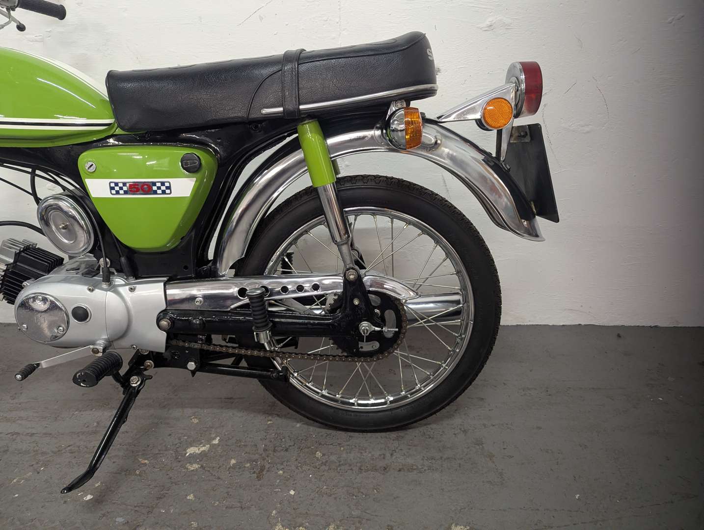 <p>1973 SUZUKI AP50</p>