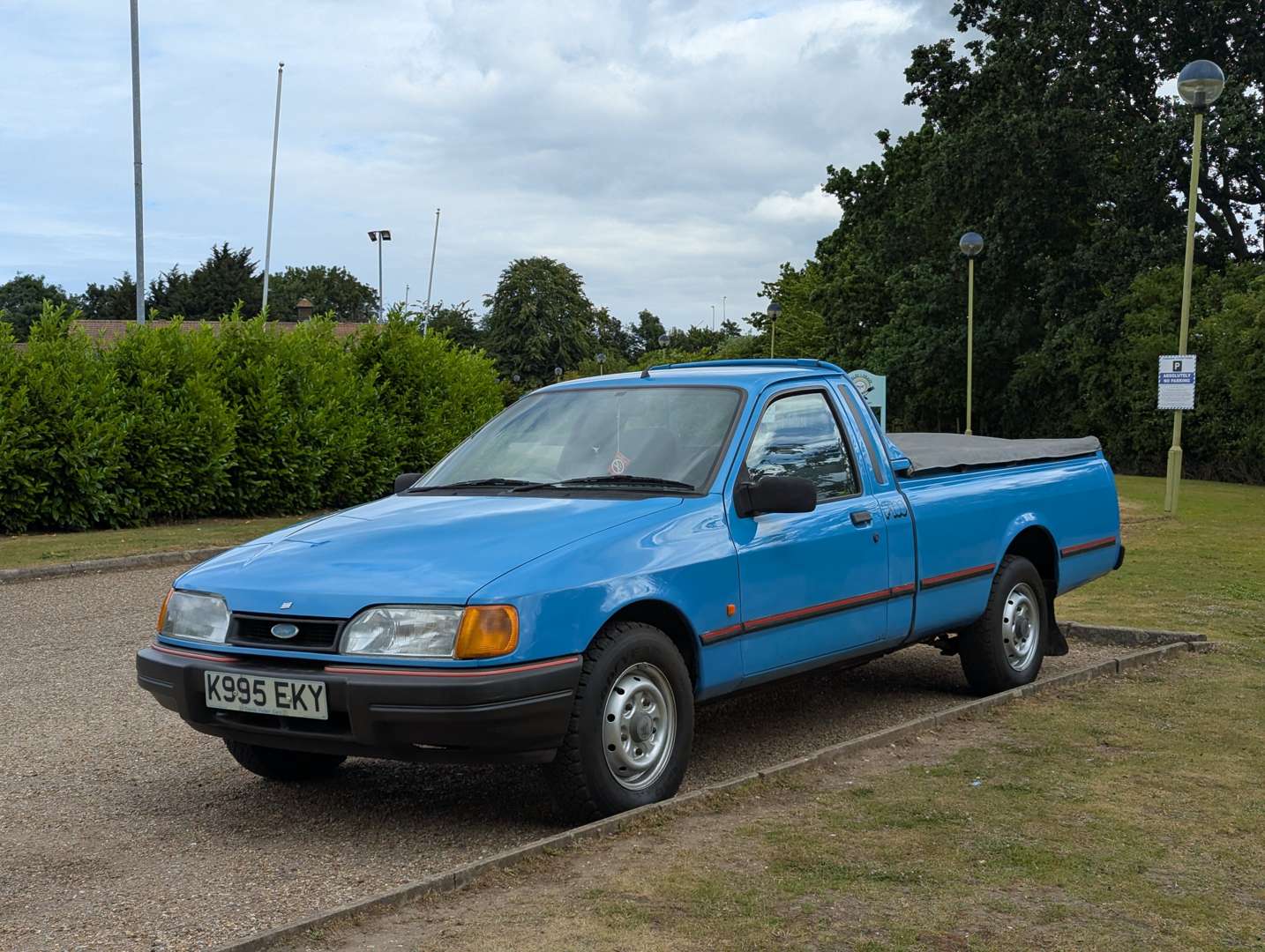 <p>1992 FORD P100 TURBO DIESEL</p>