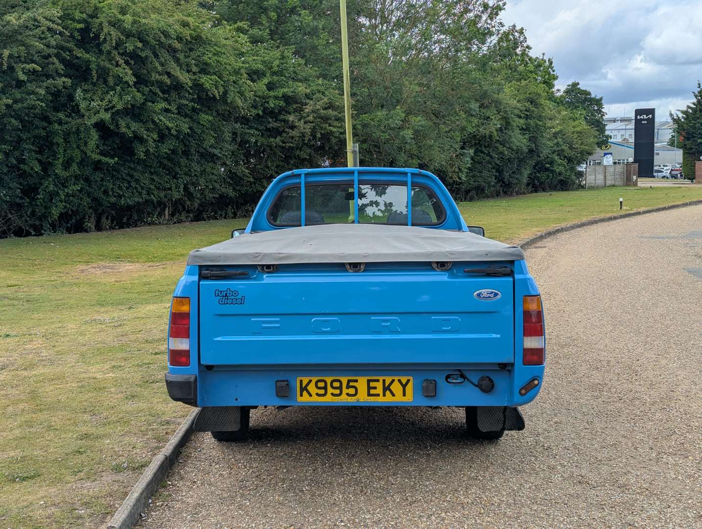 <p>1992 FORD P100 TURBO DIESEL</p>