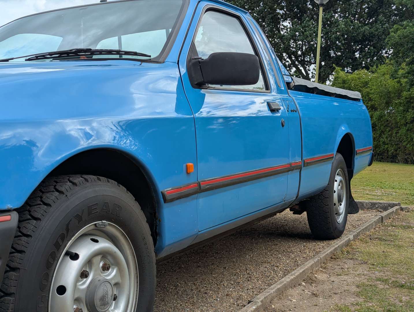 <p>1992 FORD P100 TURBO DIESEL</p>