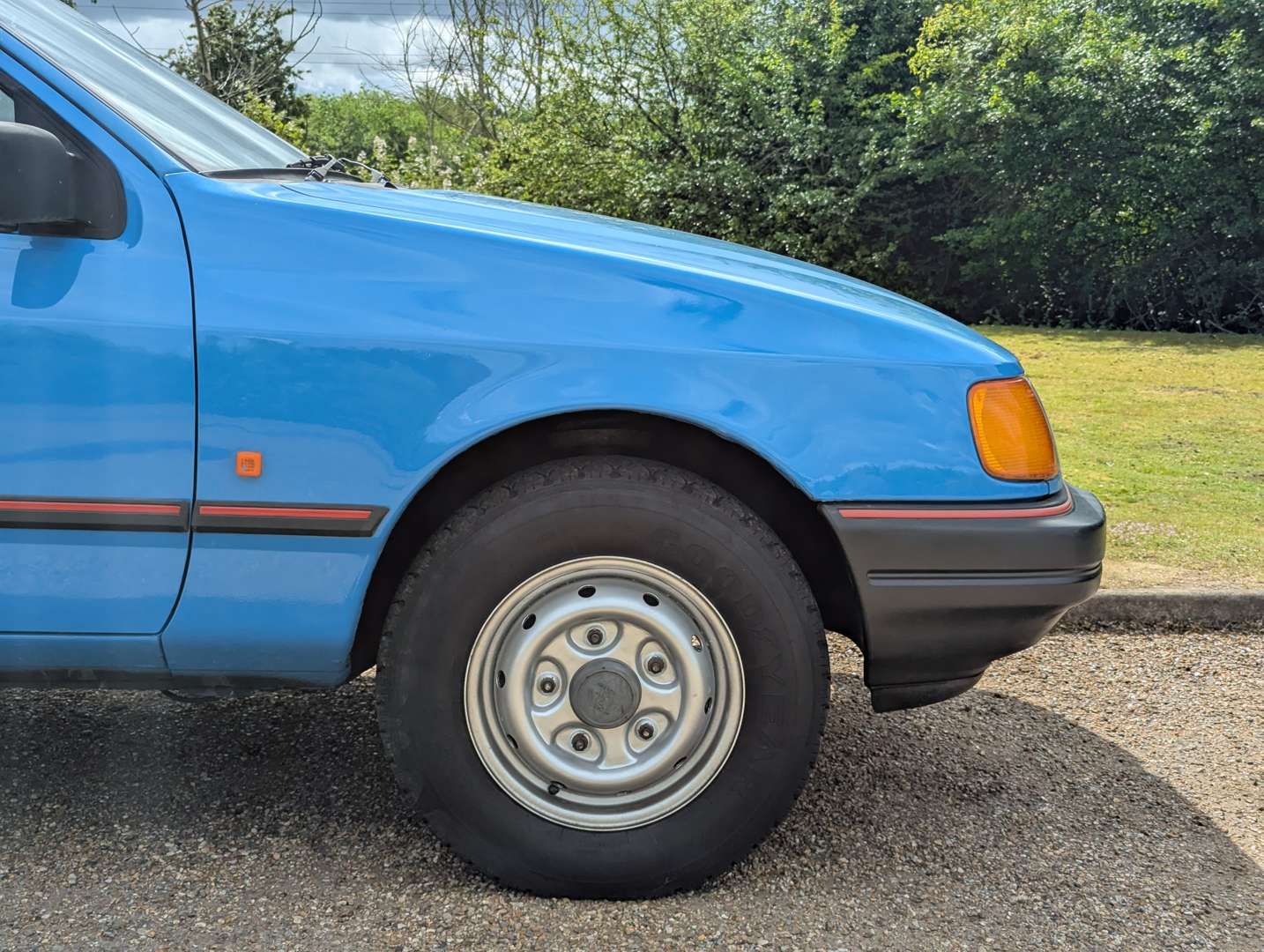 <p>1992 FORD P100 TURBO DIESEL</p>