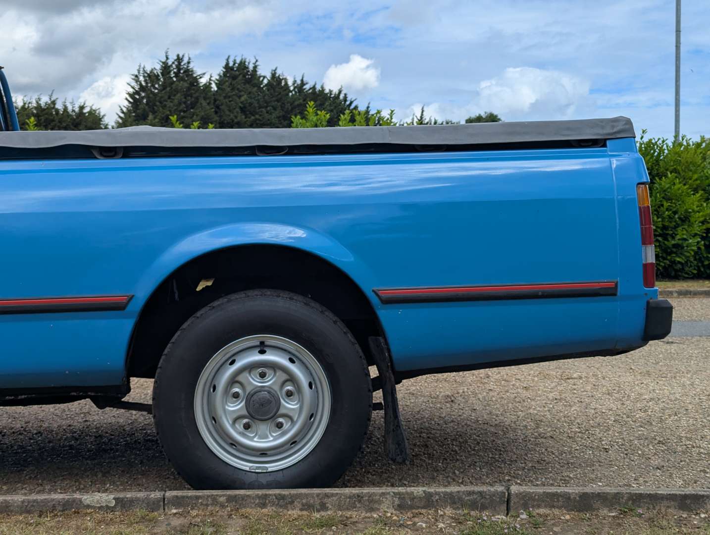 <p>1992 FORD P100 TURBO DIESEL</p>