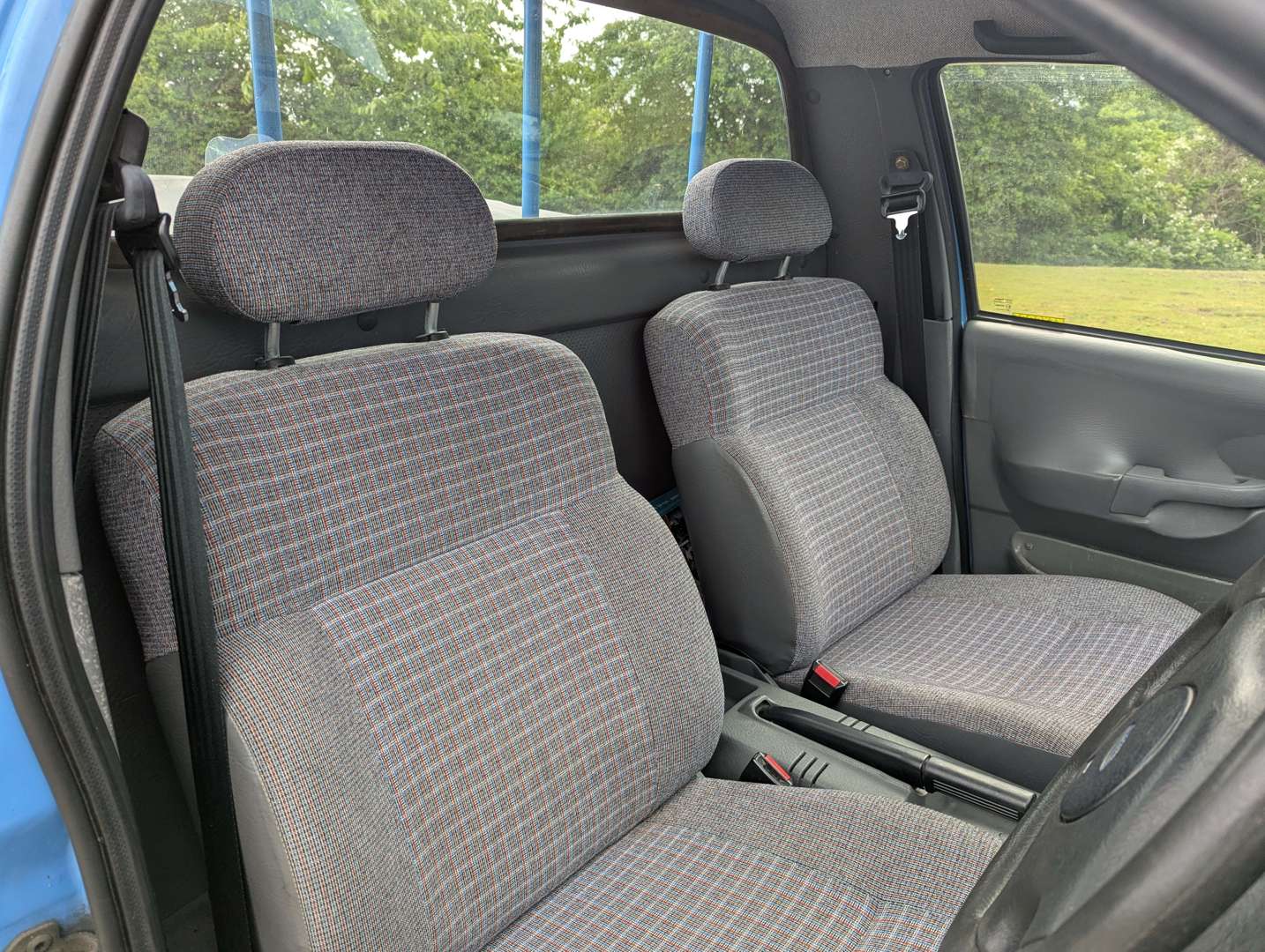<p>1992 FORD P100 TURBO DIESEL</p>