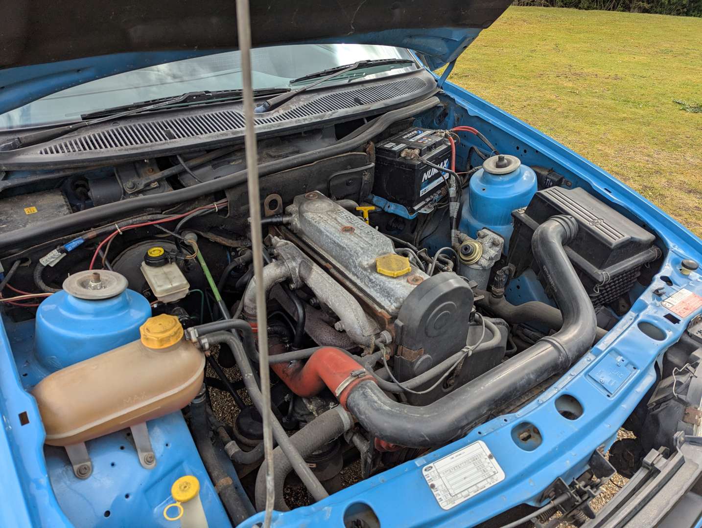 <p>1992 FORD P100 TURBO DIESEL</p>