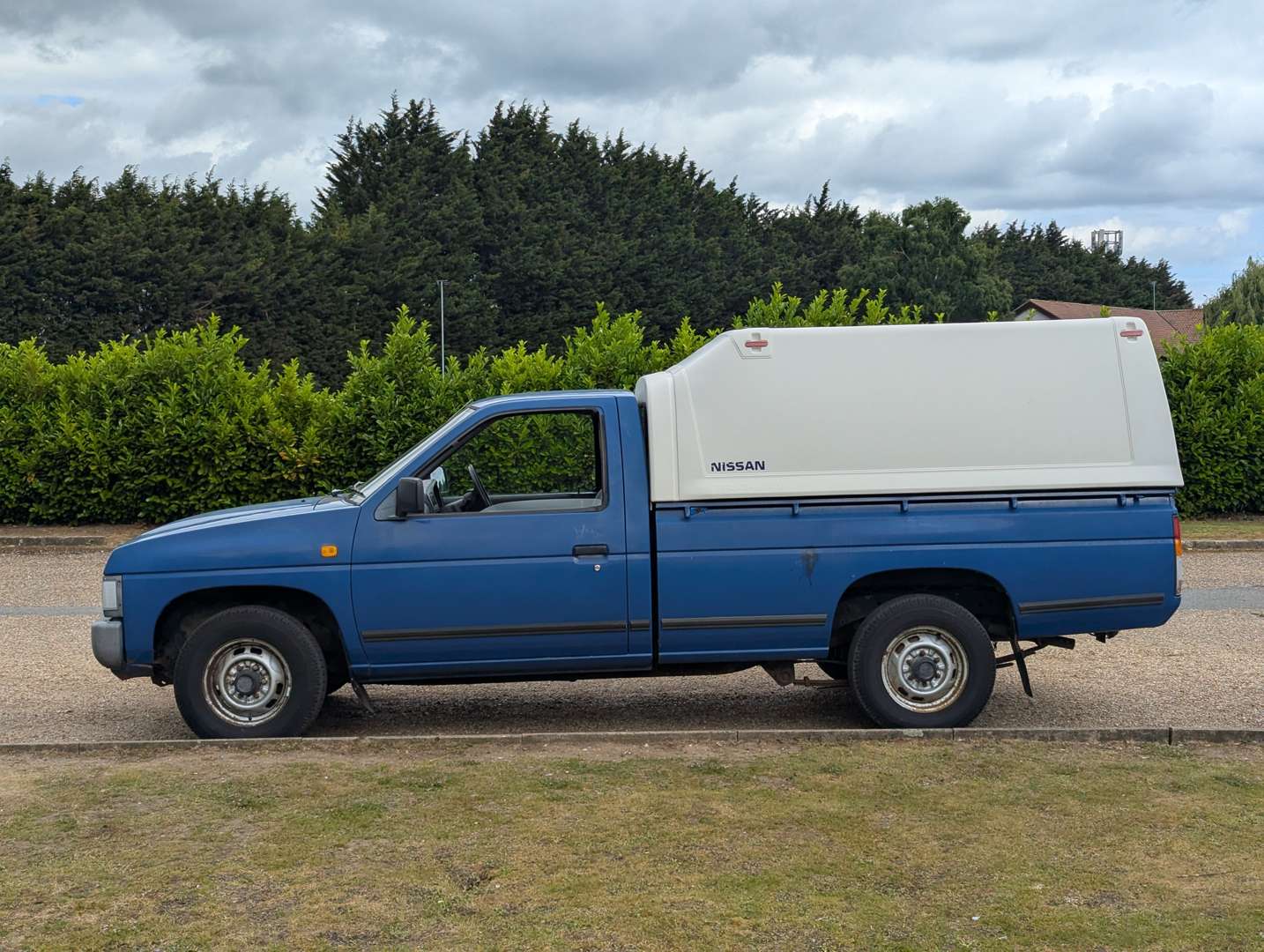 <p>1996 NISSAN NAVARA 1-TON PICK-UP</p>