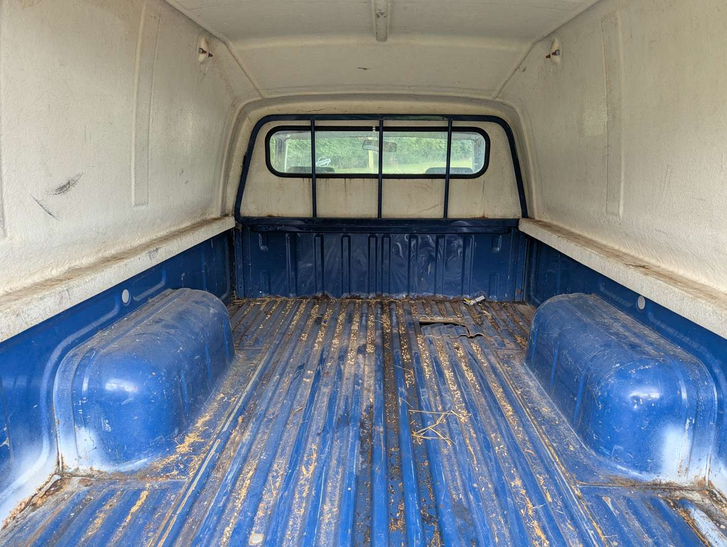 <p>1996 NISSAN NAVARA 1-TON PICK-UP</p>