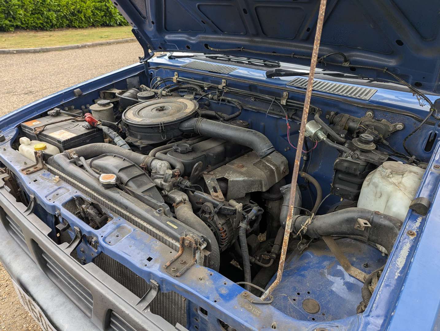<p>1996 NISSAN NAVARA 1-TON PICK-UP</p>