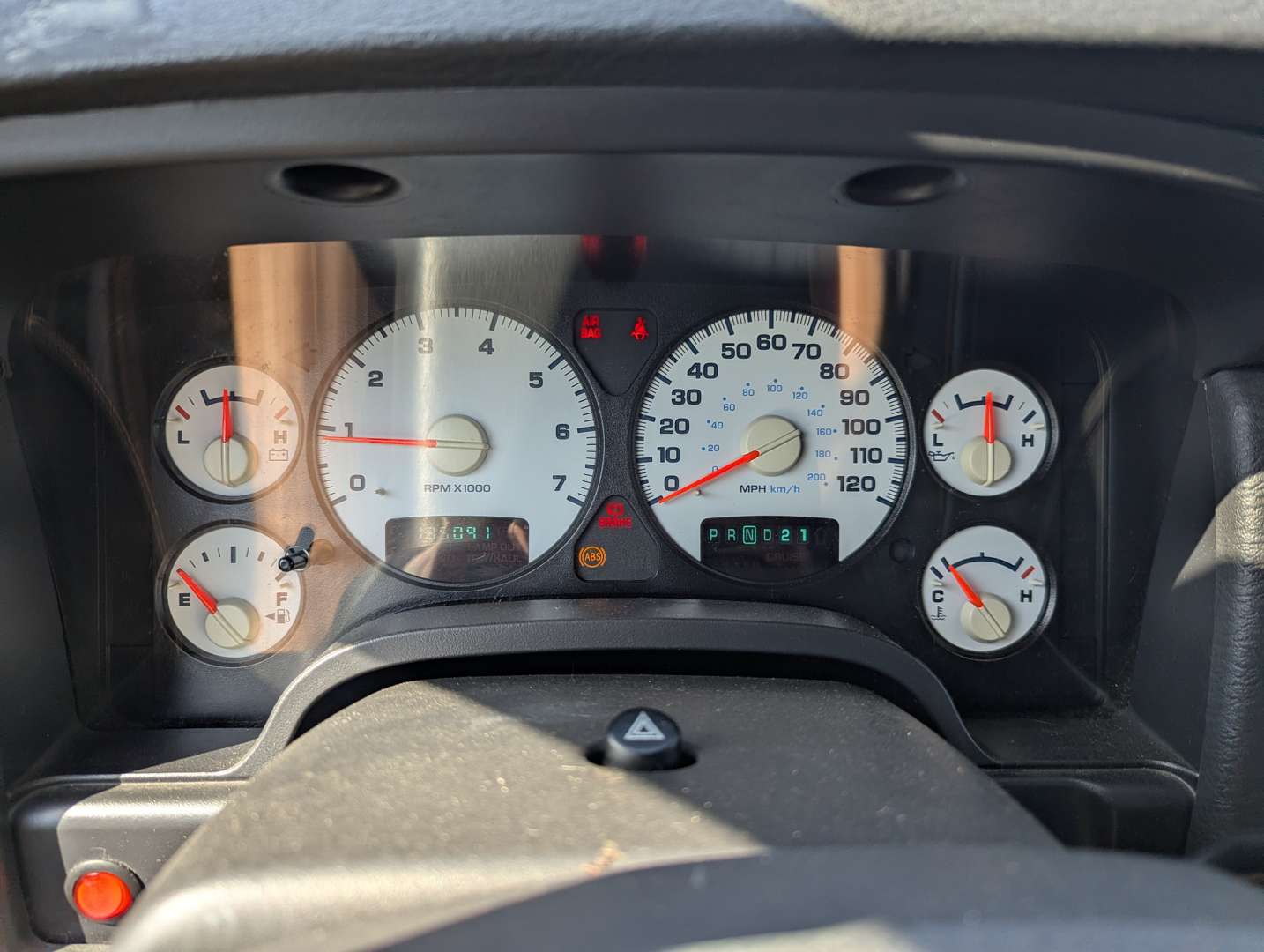 <p>2004 DODGE RAM 1500 QUAD CAB</p>