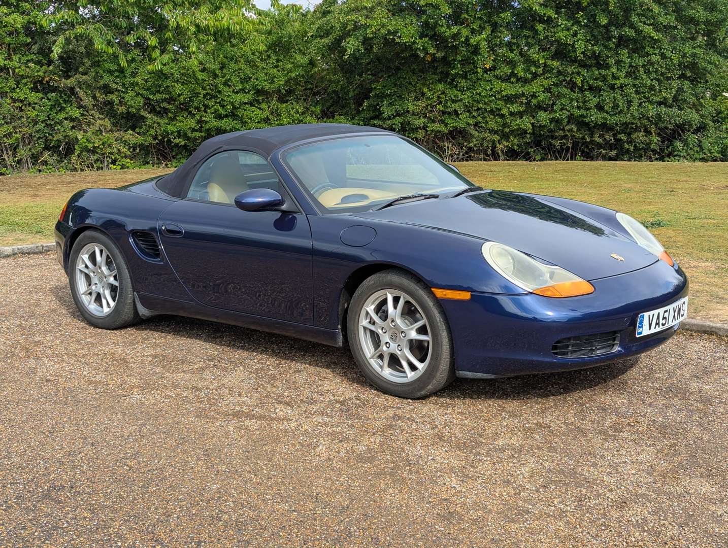 <p>2001 PORSCHE BOXSTER 2.7</p>