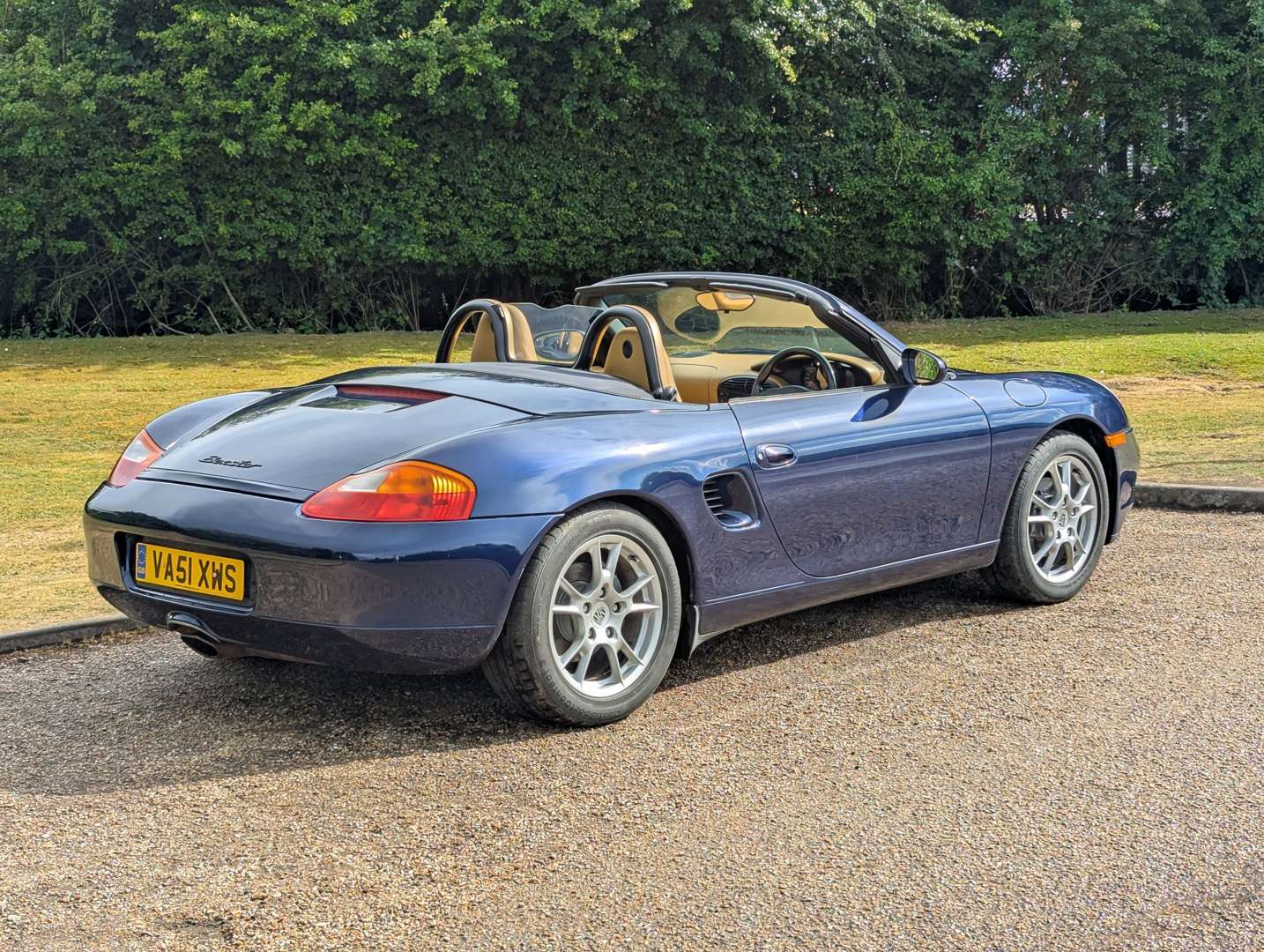 <p>2001 PORSCHE BOXSTER 2.7</p>