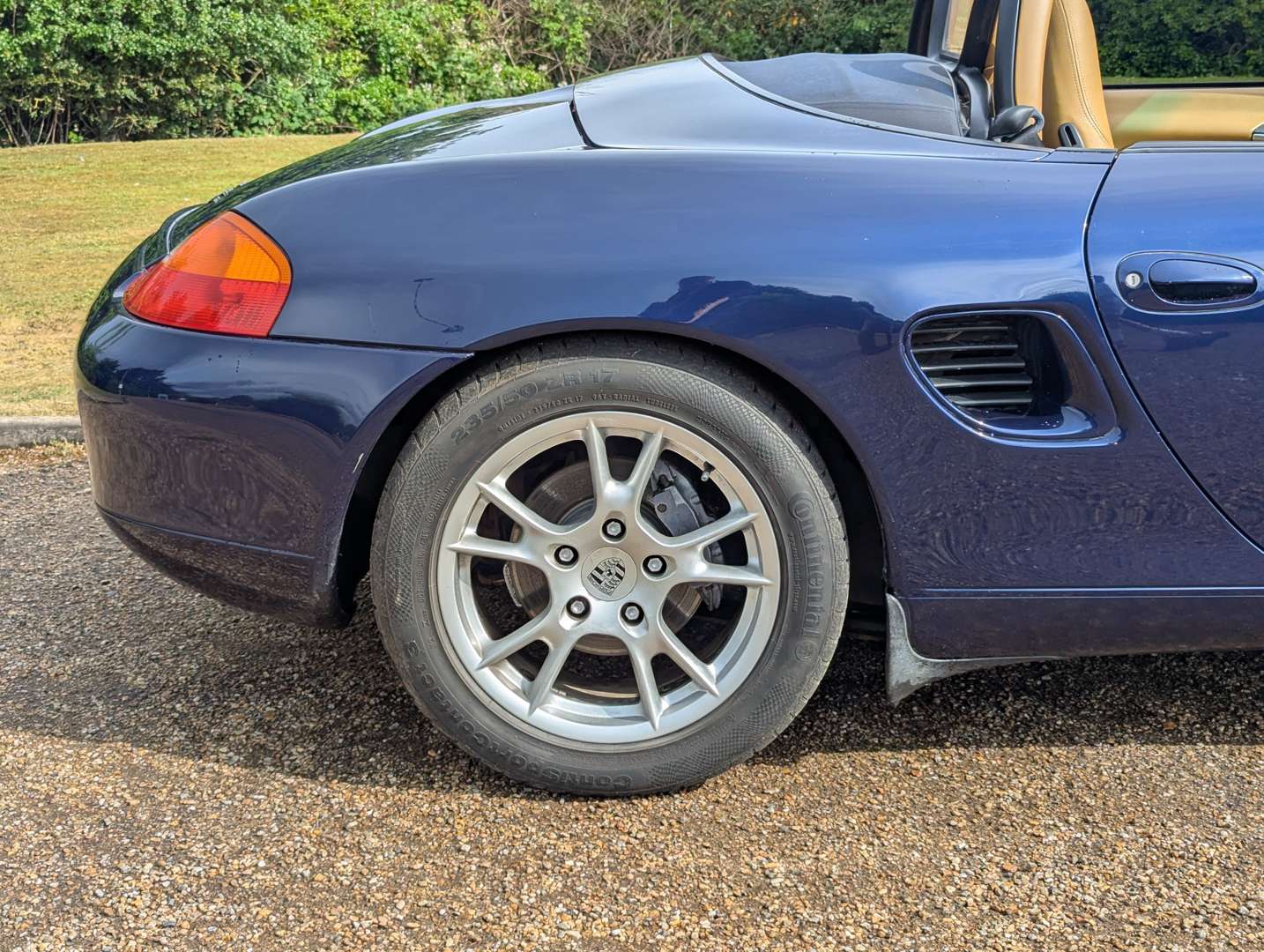 <p>2001 PORSCHE BOXSTER 2.7</p>