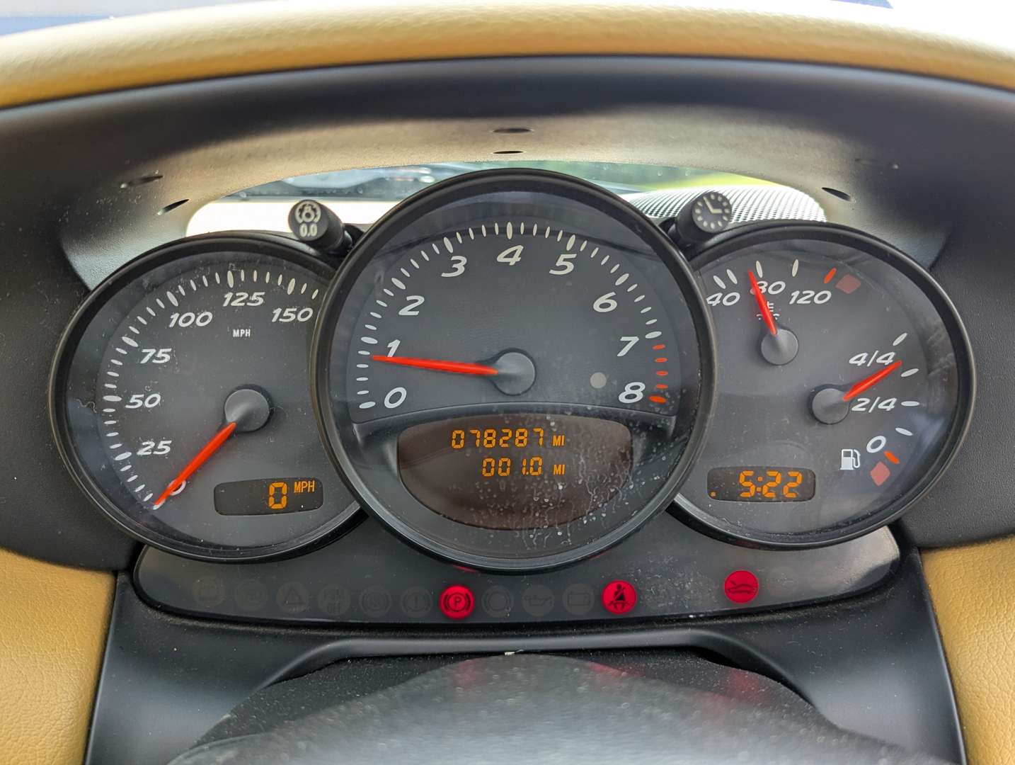 <p>2001 PORSCHE BOXSTER 2.7</p>