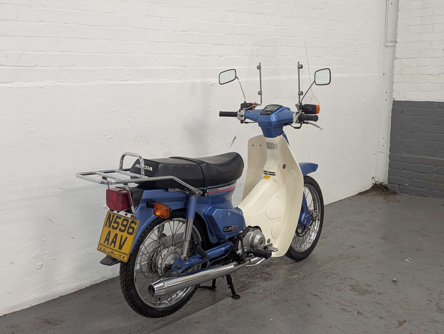<p>1996 HONDA C90 CUB</p>