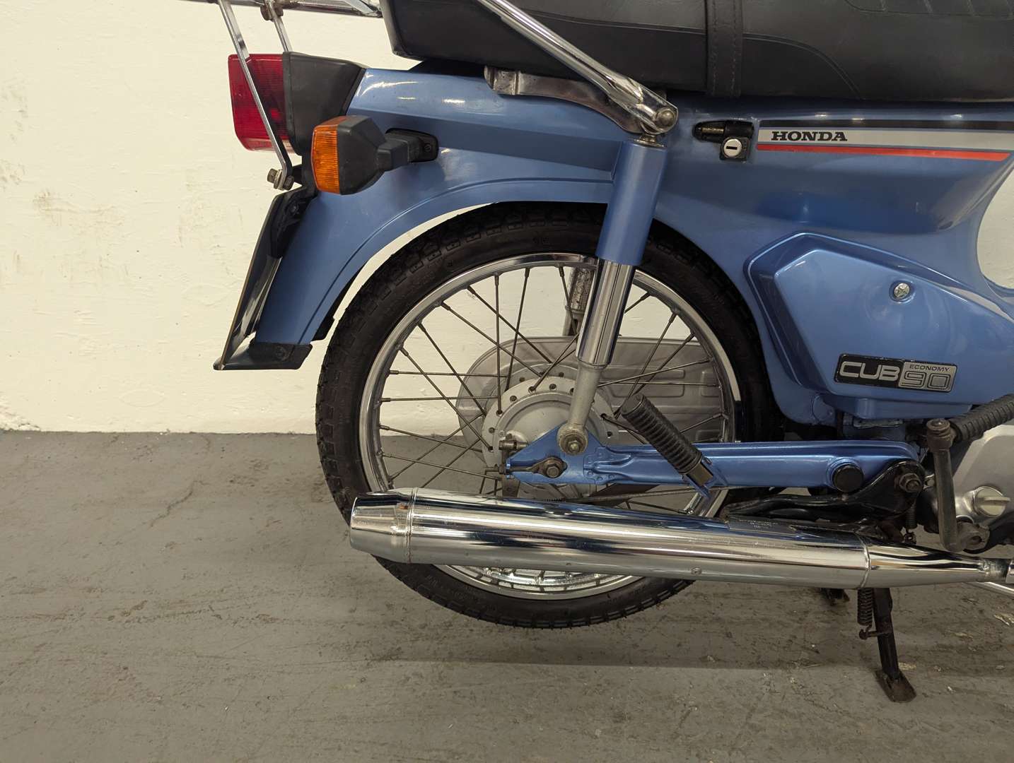<p>1996 HONDA C90 CUB</p>