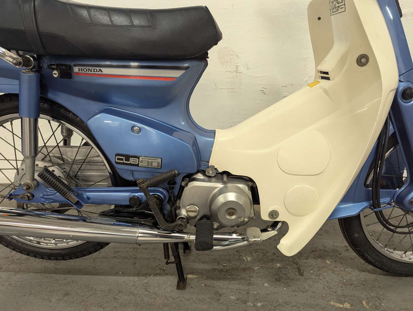 <p>1996 HONDA C90 CUB</p>