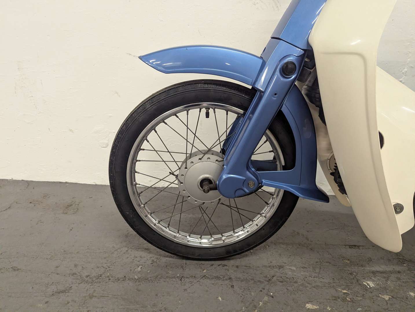 <p>1996 HONDA C90 CUB</p>