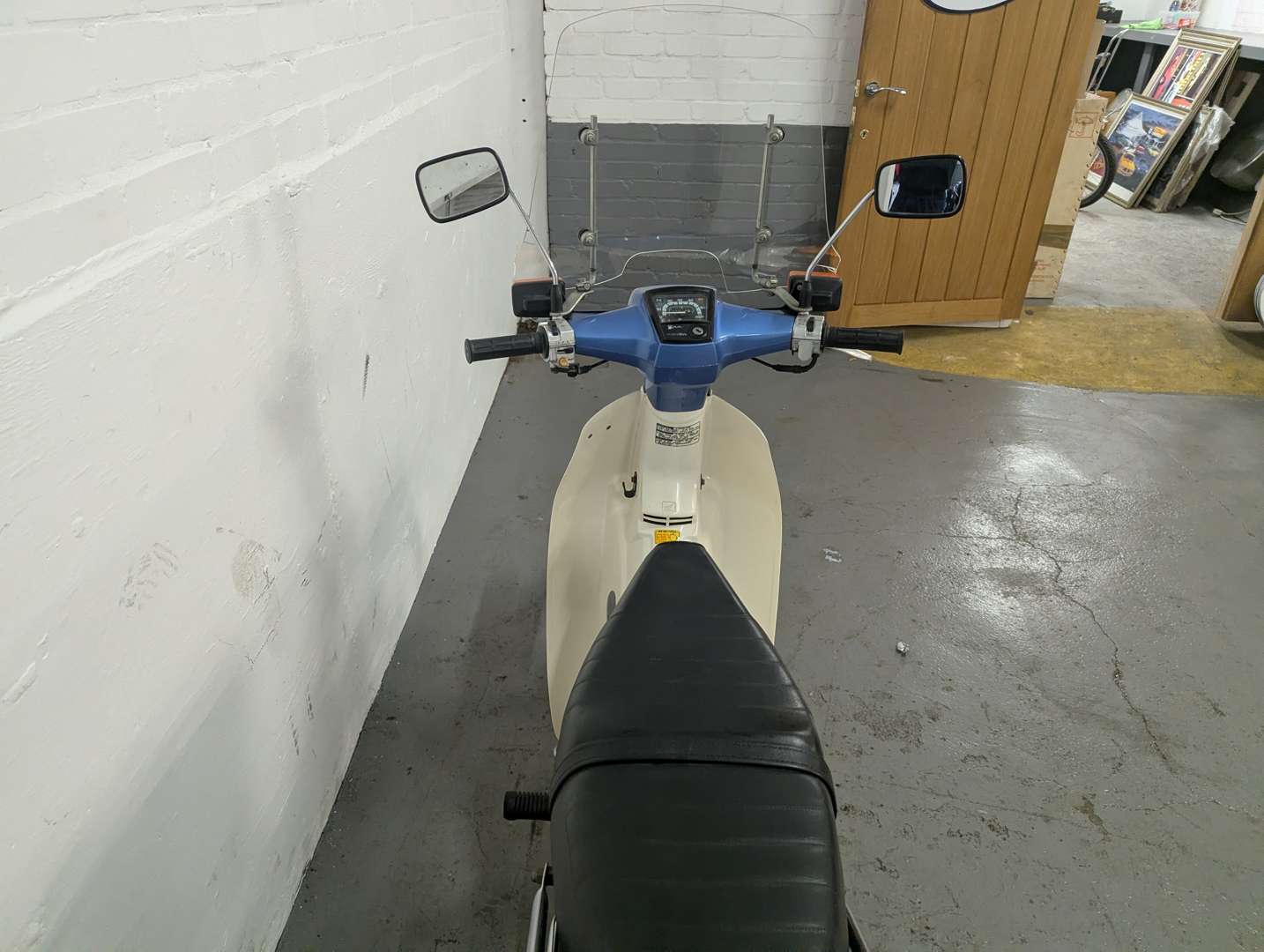 <p>1996 HONDA C90 CUB</p>