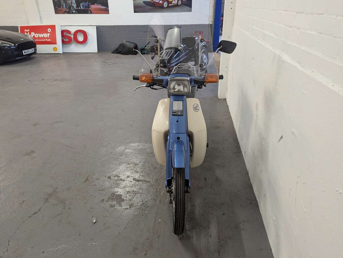 <p>1996 HONDA C90 CUB</p>