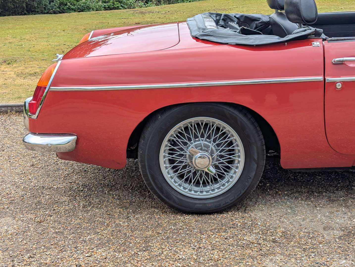 <p>1967 MG B ROADSTER</p>