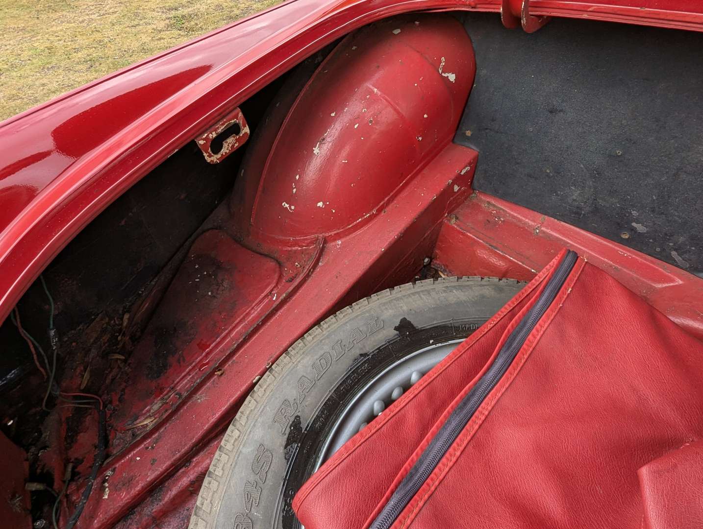 <p>1967 MG B ROADSTER</p>
