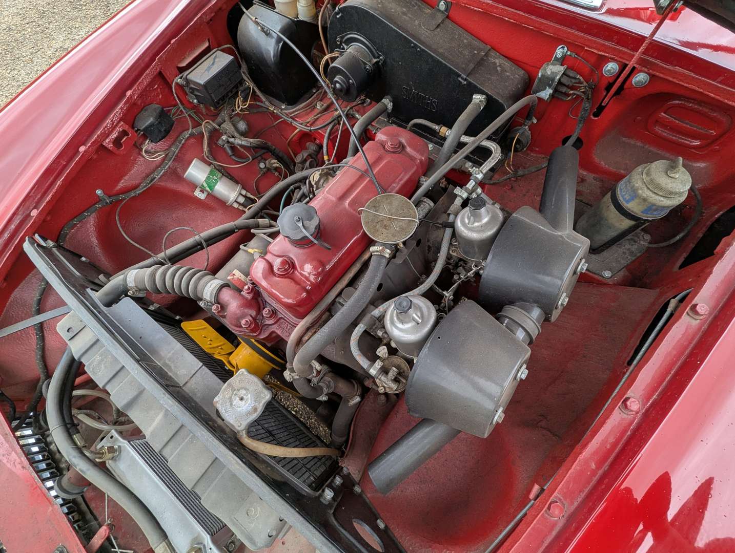 <p>1967 MG B ROADSTER</p>
