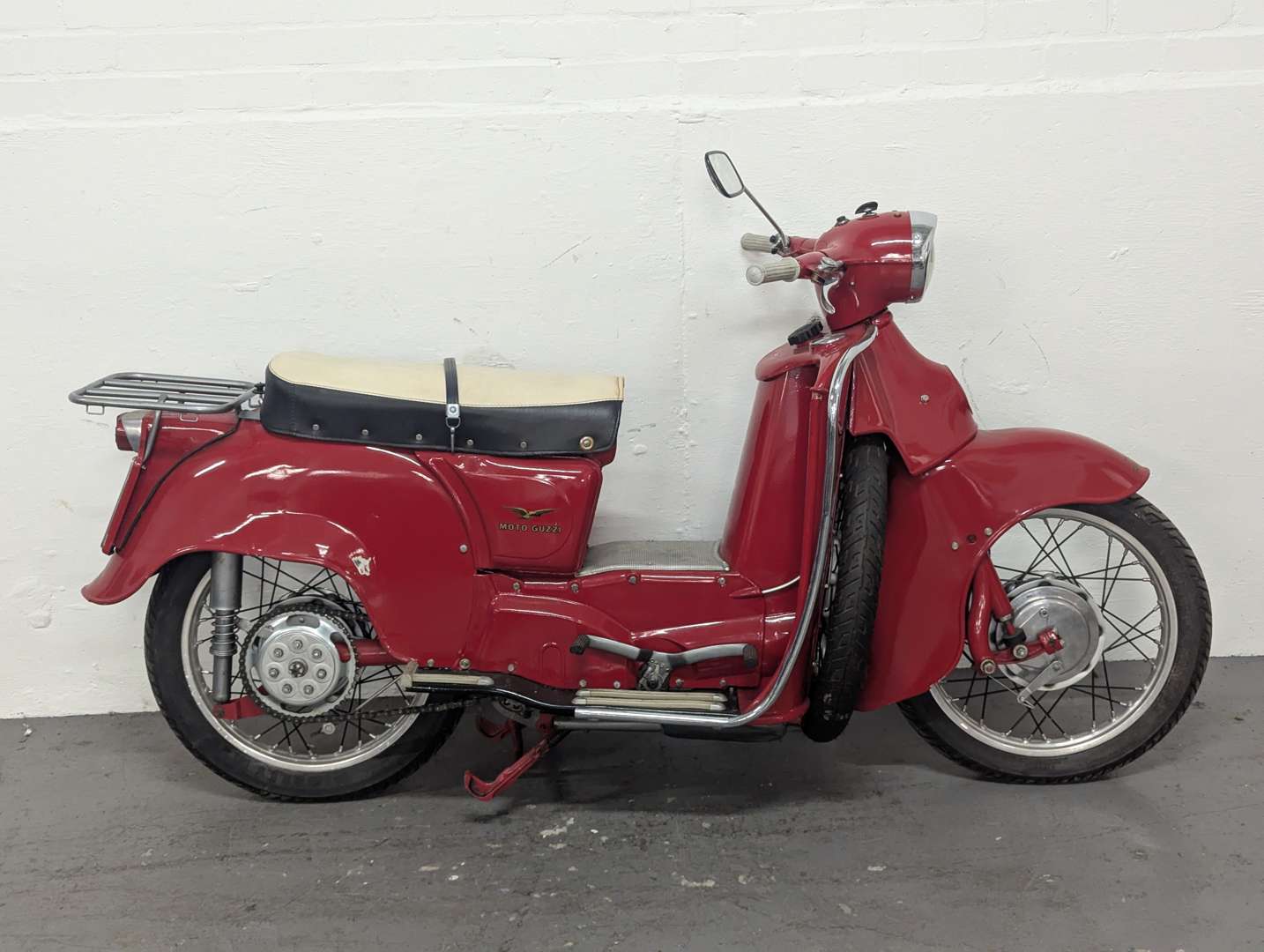 <p>1962 MOTO GUZZI GALLETTO</p>