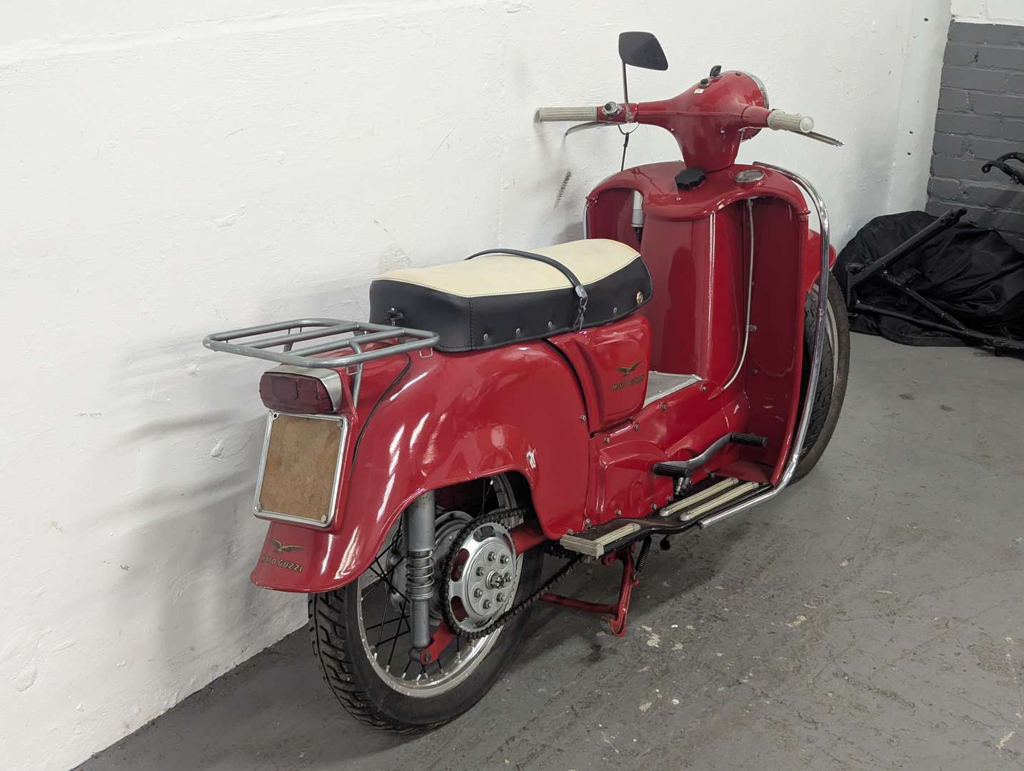 <p>1962 MOTO GUZZI GALLETTO</p>