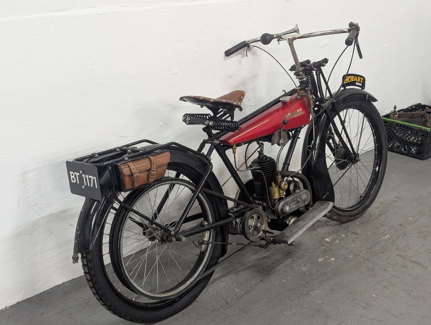 <p>1904 HOBART</p>