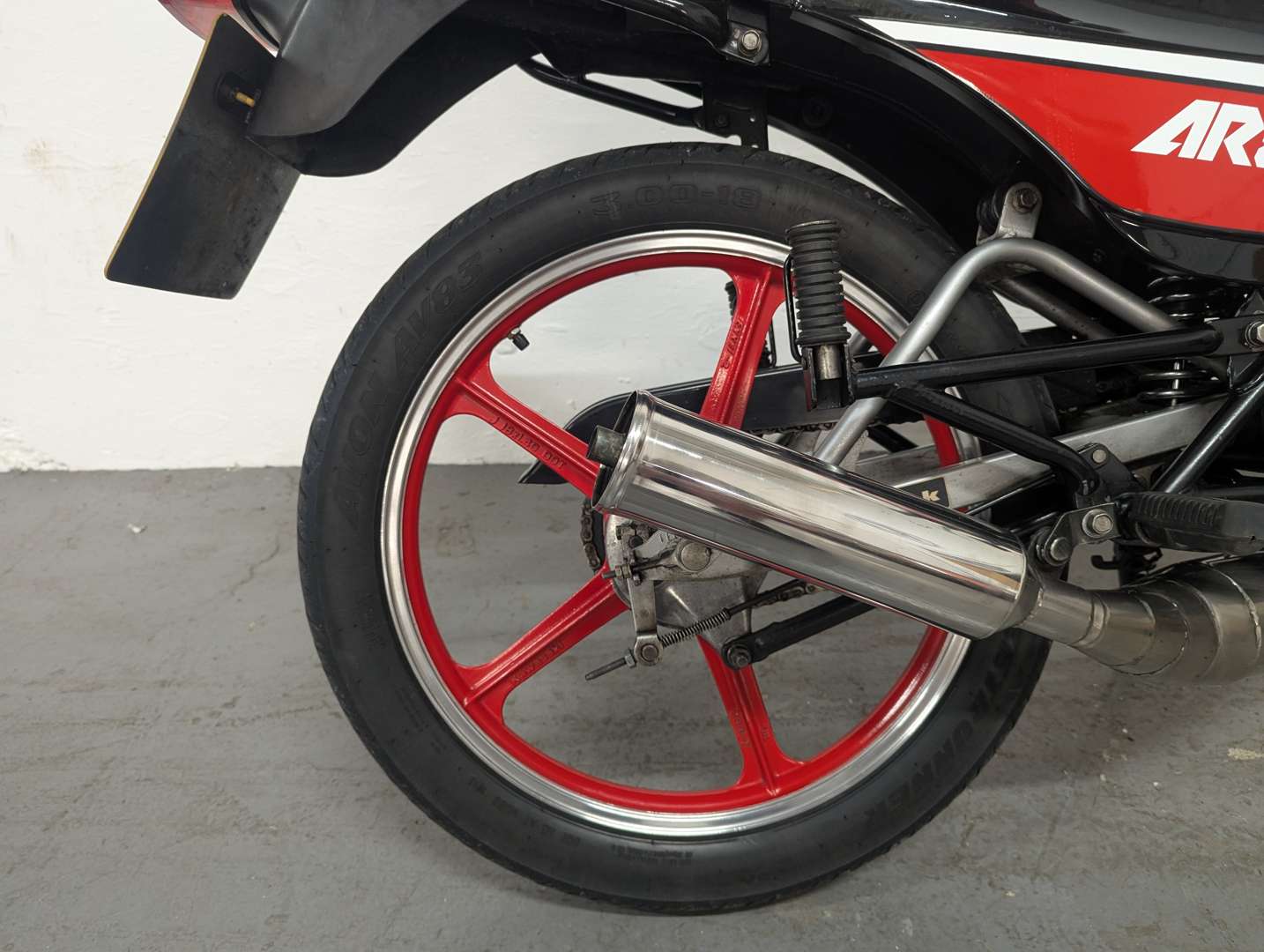 <p>1993 KAWASAKI AR80-C8</p>