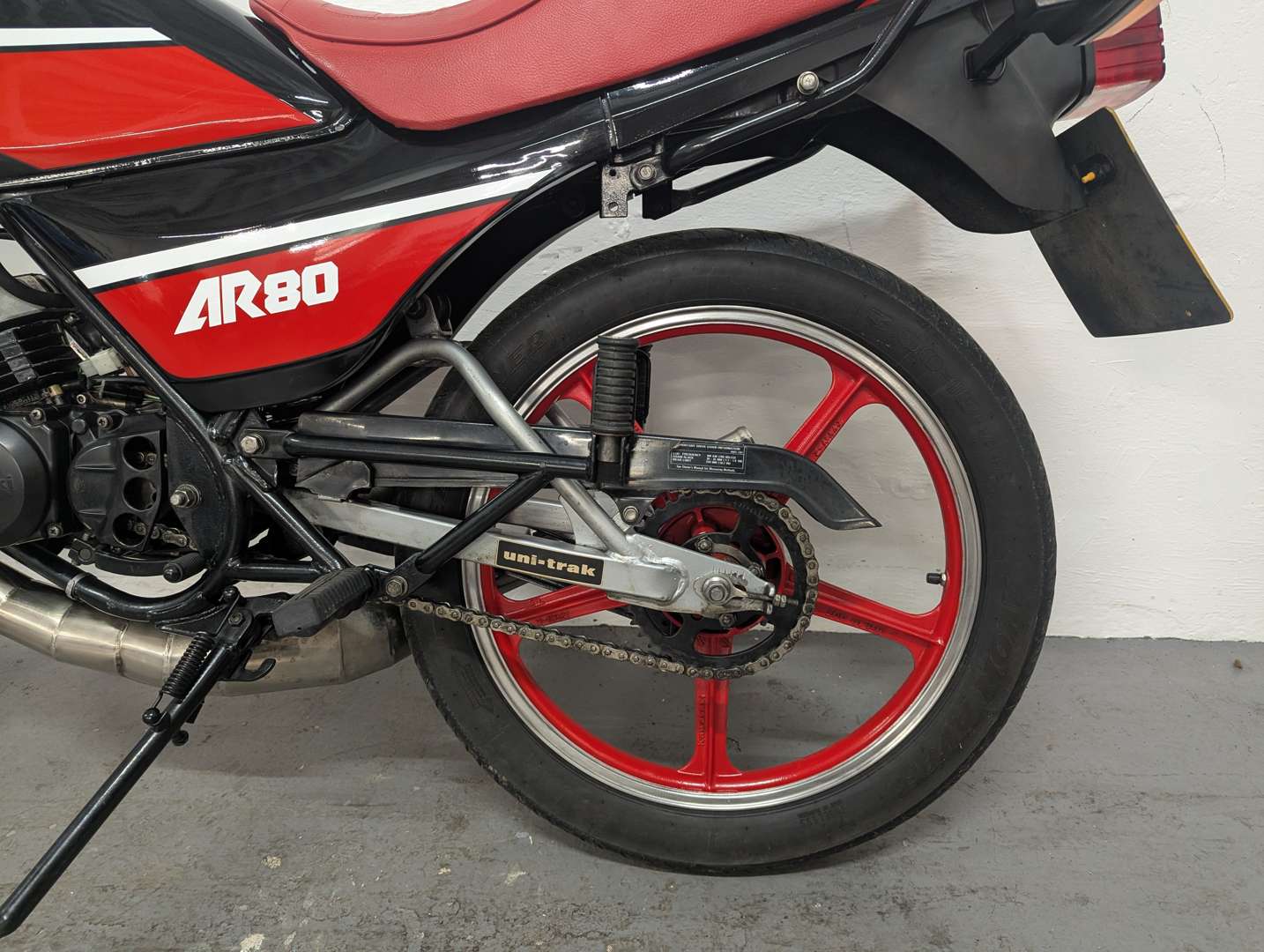 <p>1993 KAWASAKI AR80-C8</p>