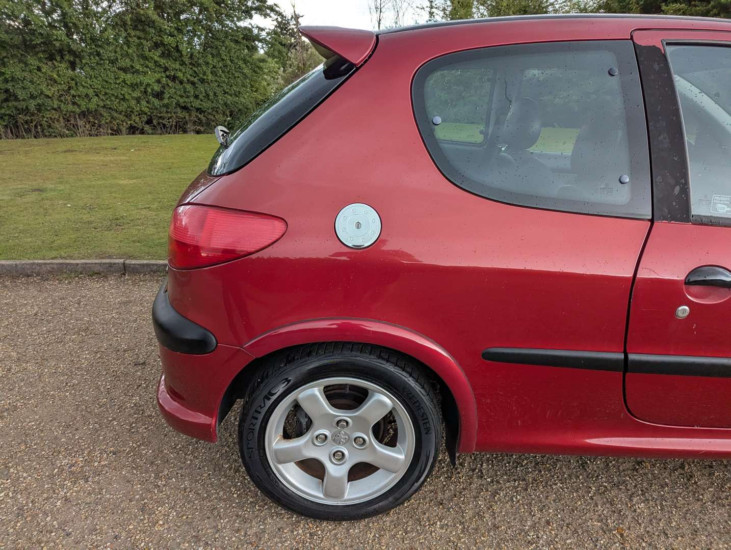 <p>1999 PEUGEOT 206 GTI</p>