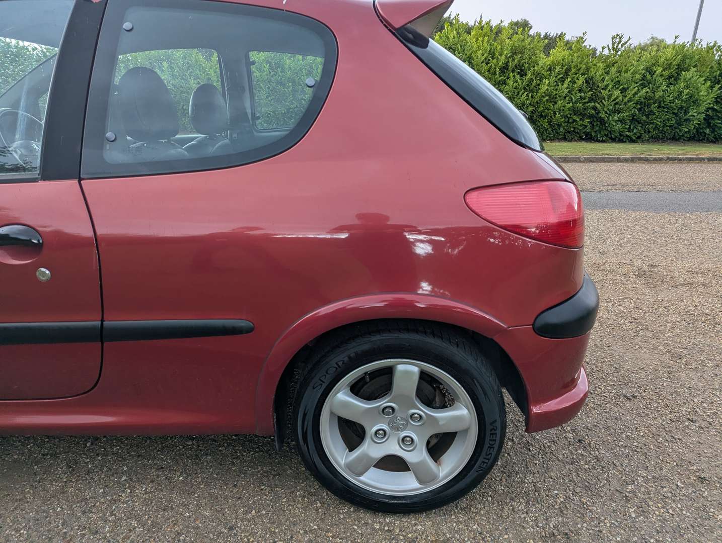 <p>1999 PEUGEOT 206 GTI</p>