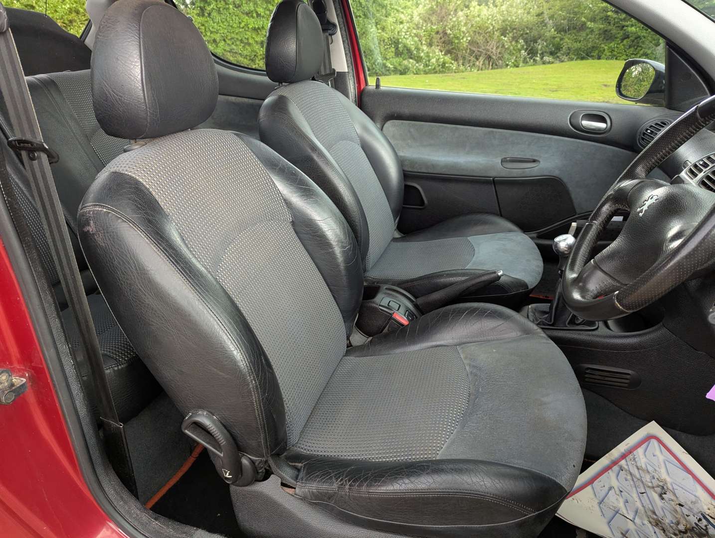 <p>1999 PEUGEOT 206 GTI</p>