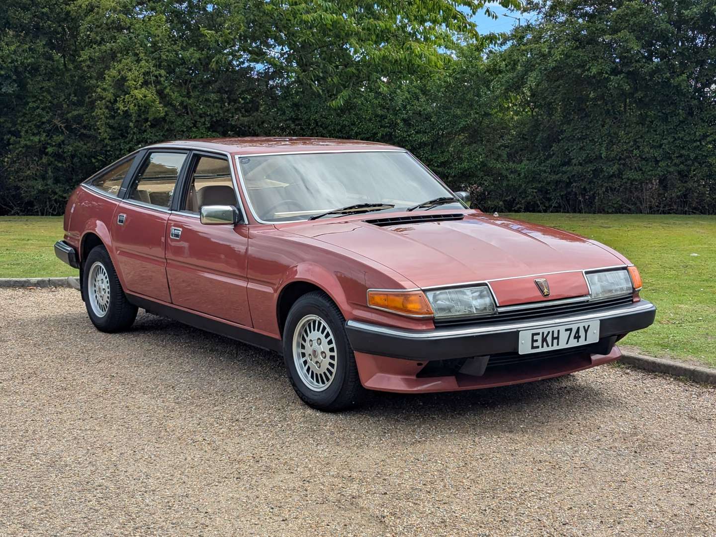 <p>1982 ROVER SD1 2300S AUTO</p>