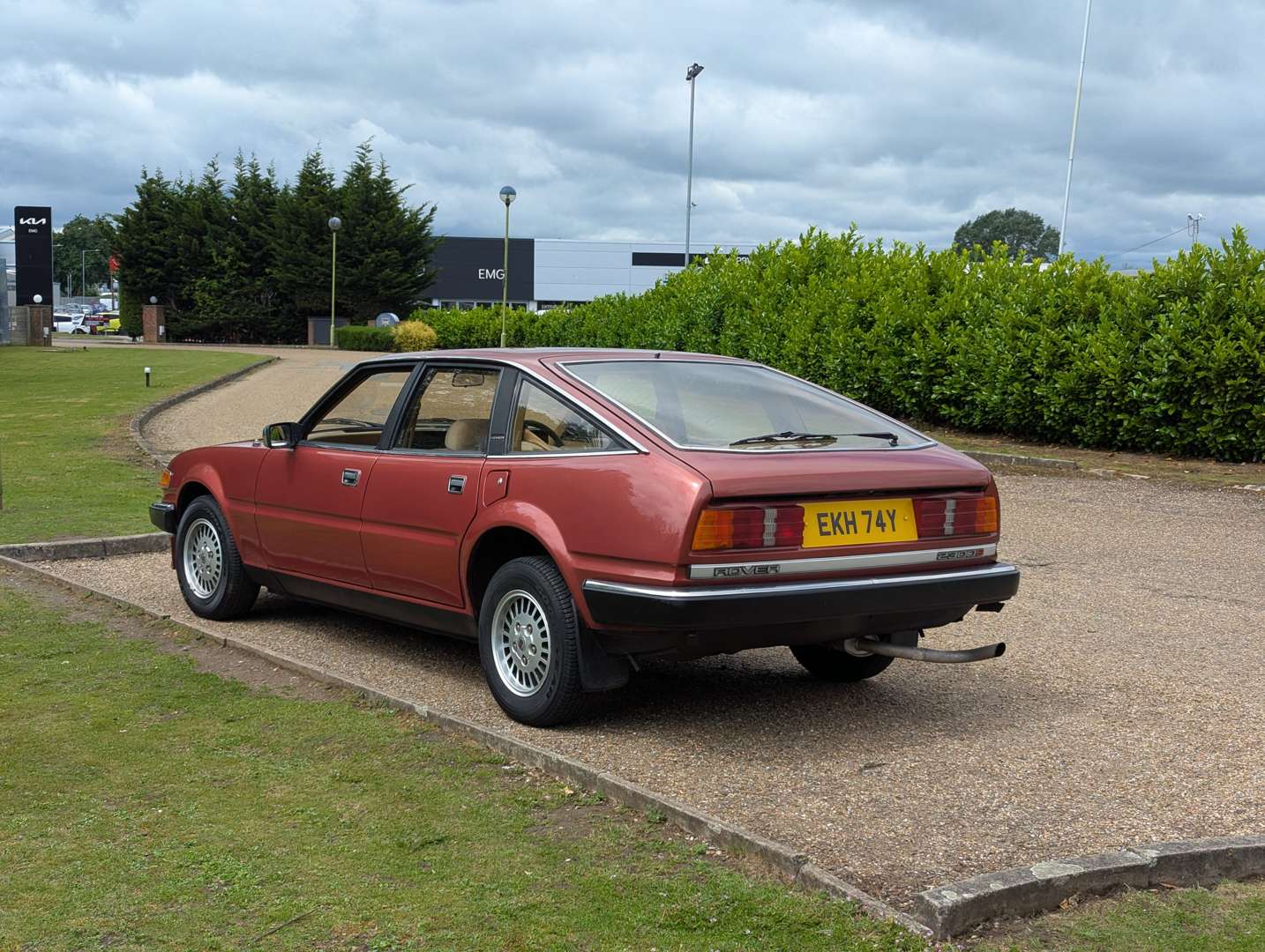 <p>1982 ROVER SD1 2300S AUTO</p>