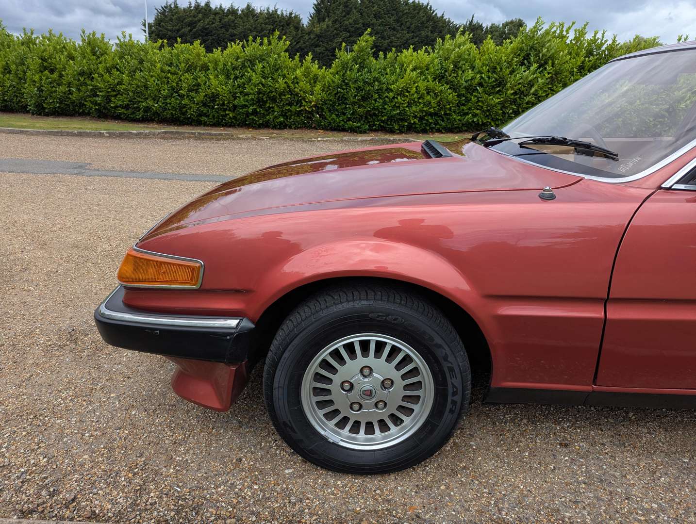 <p>1982 ROVER SD1 2300S AUTO</p>