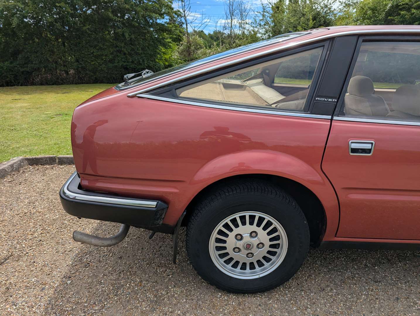 <p>1982 ROVER SD1 2300S AUTO</p>