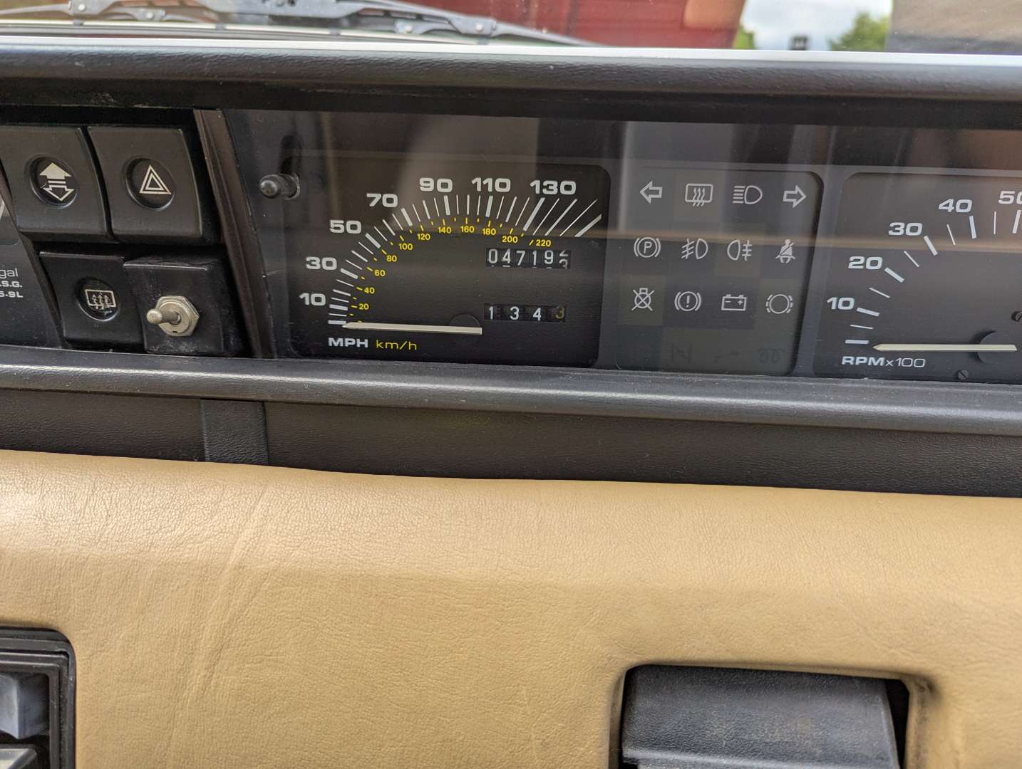 <p>1982 ROVER SD1 2300S AUTO</p>