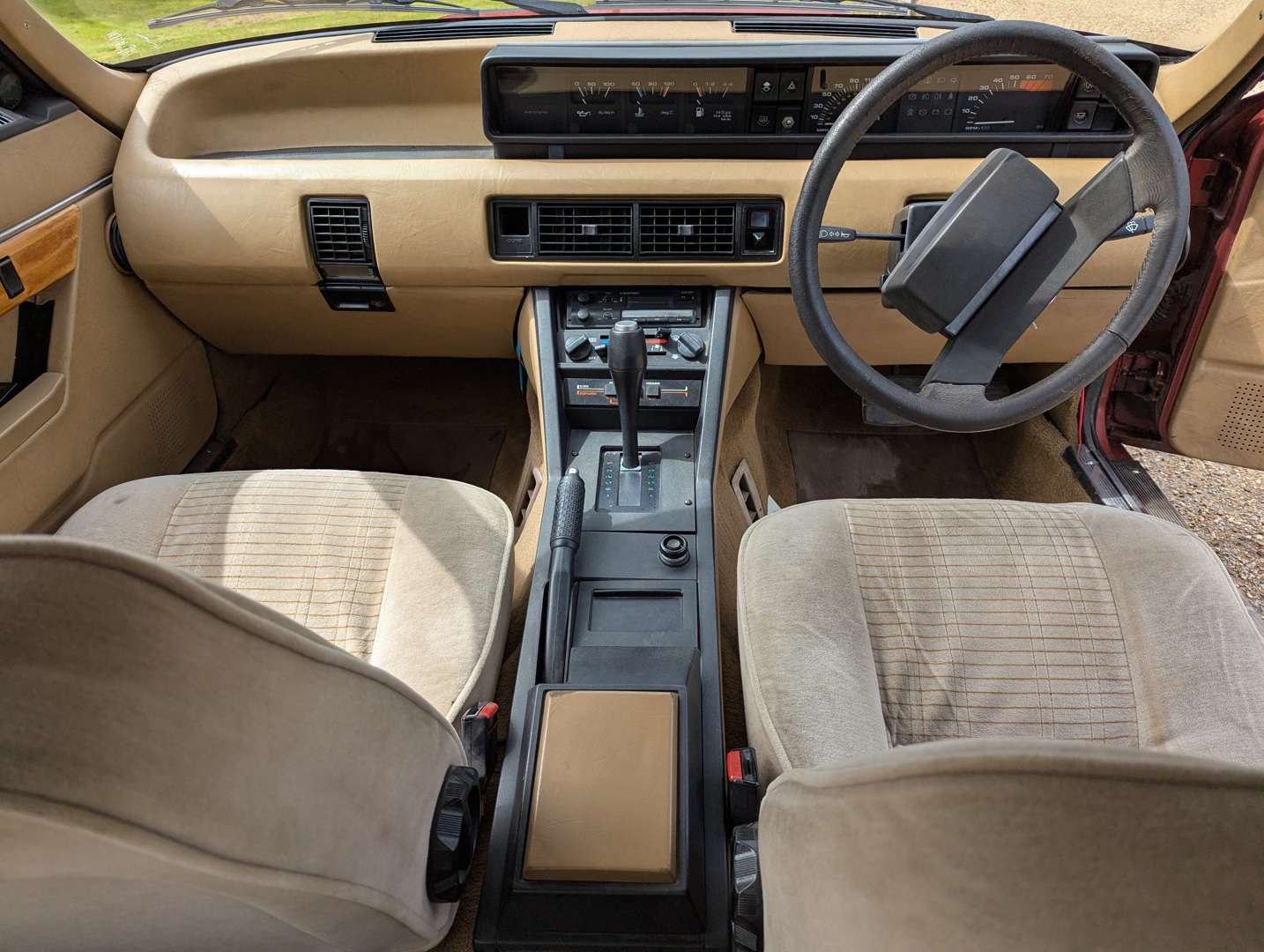 <p>1982 ROVER SD1 2300S AUTO</p>
